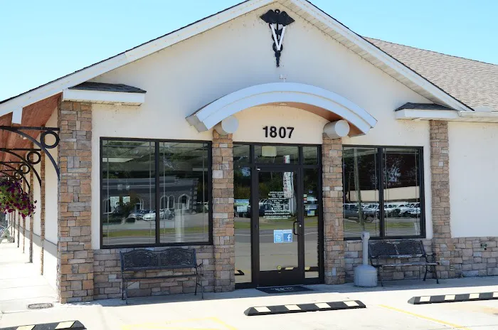 Brogli Lane Weaver & Alexander Animal Hospital 12