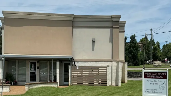 Animal Care Center Of Brentwood 12