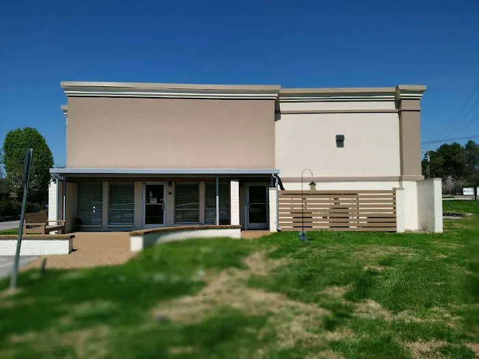 Animal Care Center Of Brentwood 12