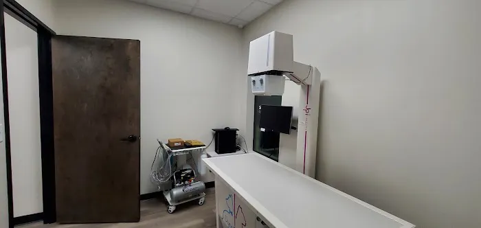 Cutting Edge Pet Clinic 12