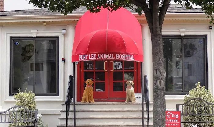 Red Roof Fort Lee Animal Hospital 12