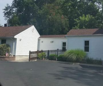 Twin Oaks Veterinary Hospital