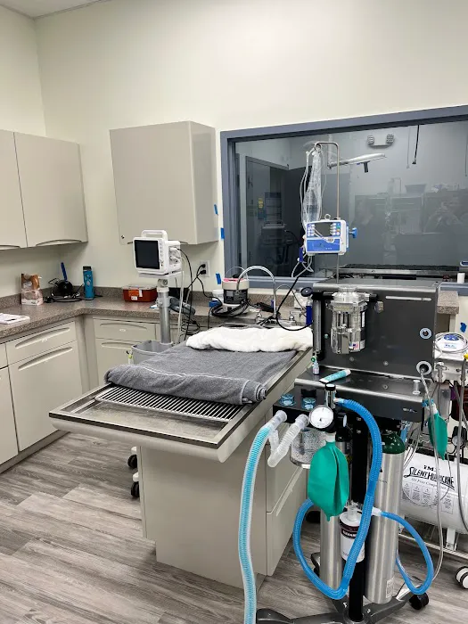 Rivers Edge Veterinary Clinic 7