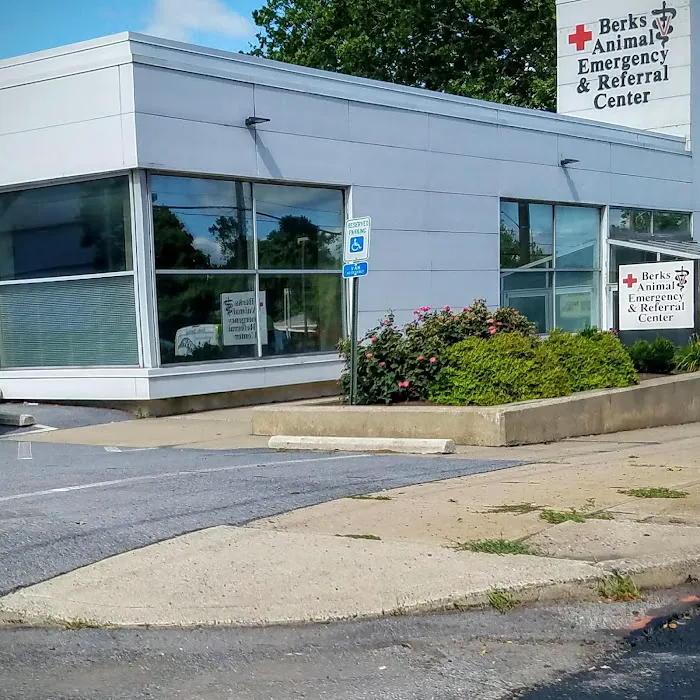 BluePearl Pet Hospital 12