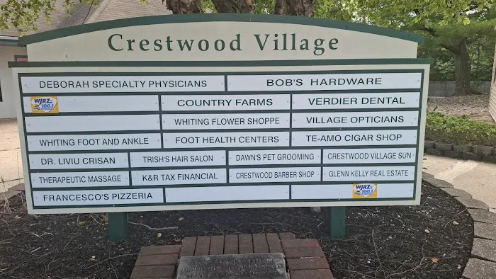 Crestwood Village Veterinary Clinic 12