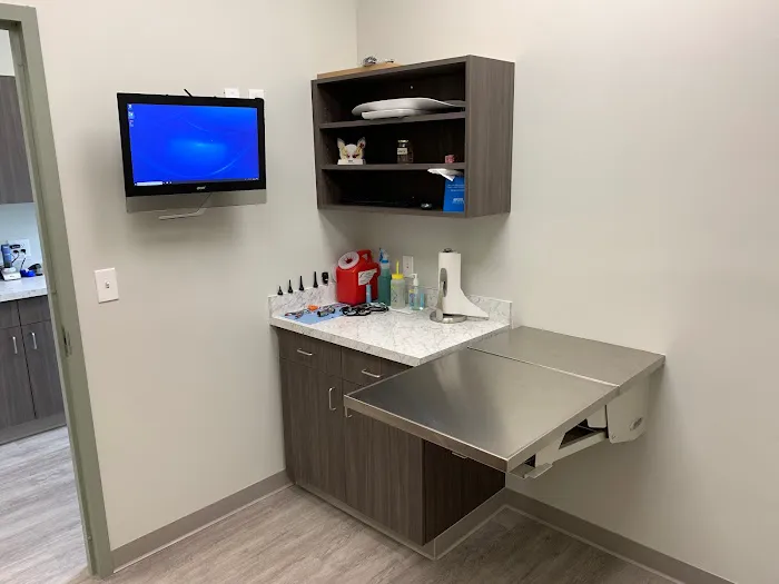 Heineke Veterinary Hospital 12