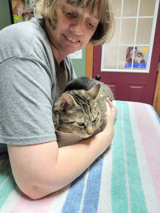 Eagles Peak Animal Clinic 12