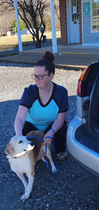 Caroline Animal Hospital 4