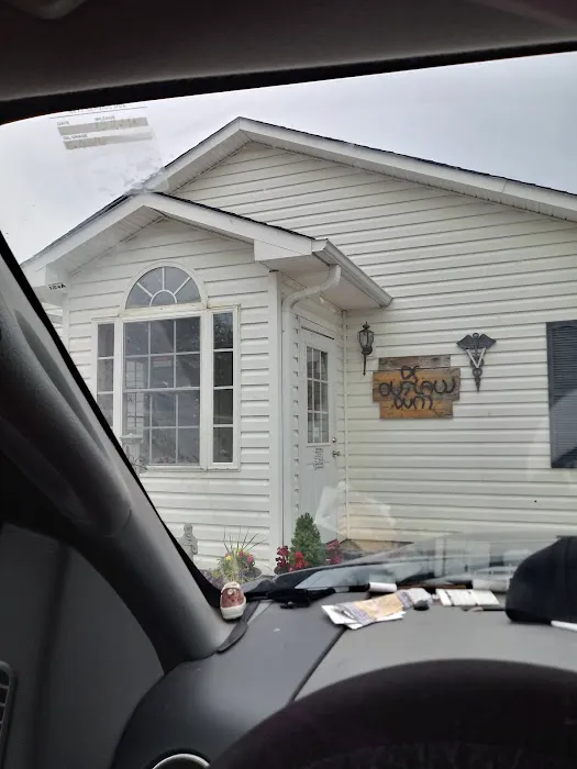 Outlaw Veterinary Clinic 12