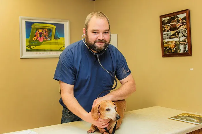 Lee's Veterinary Hospital 12