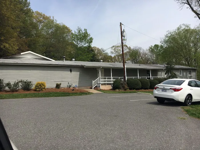 Crossroads Animal Hospital 10