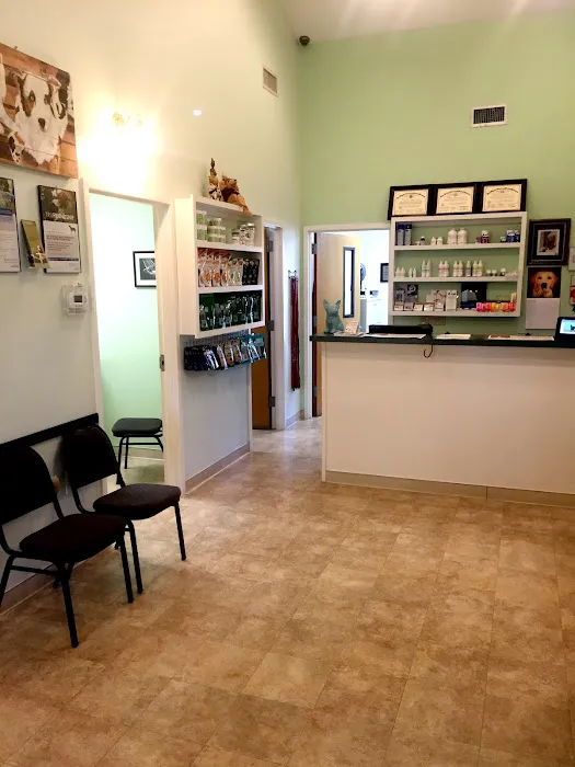 Highland Knolls Veterinary Hospital 12
