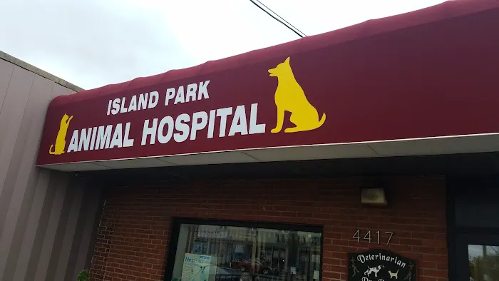 Island Park Animal Hospital 6