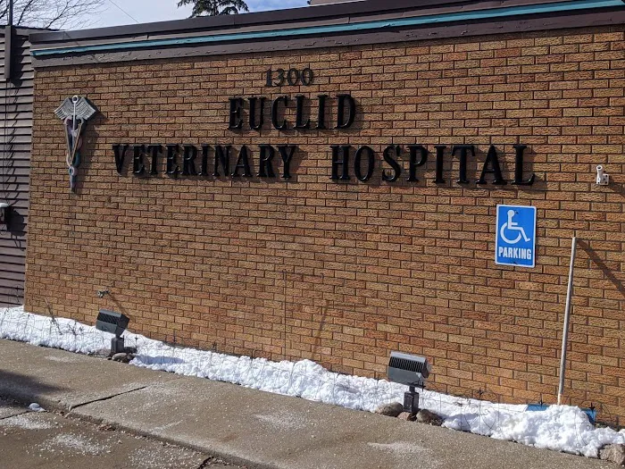 Euclid Veterinary Hospital 4