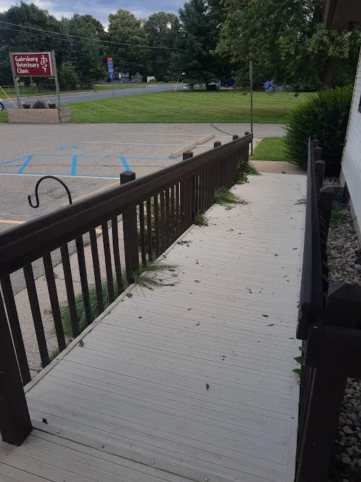 Galesburg Veterinary Clinic 3