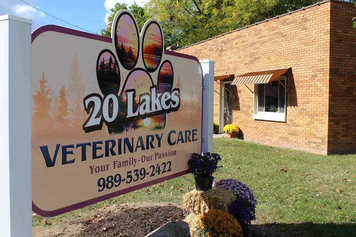 20 Lakes Veterinary Care 8