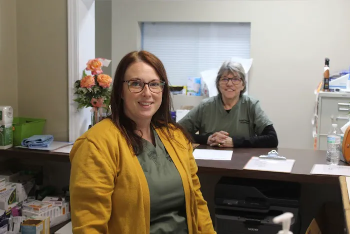20 Lakes Veterinary Care 2