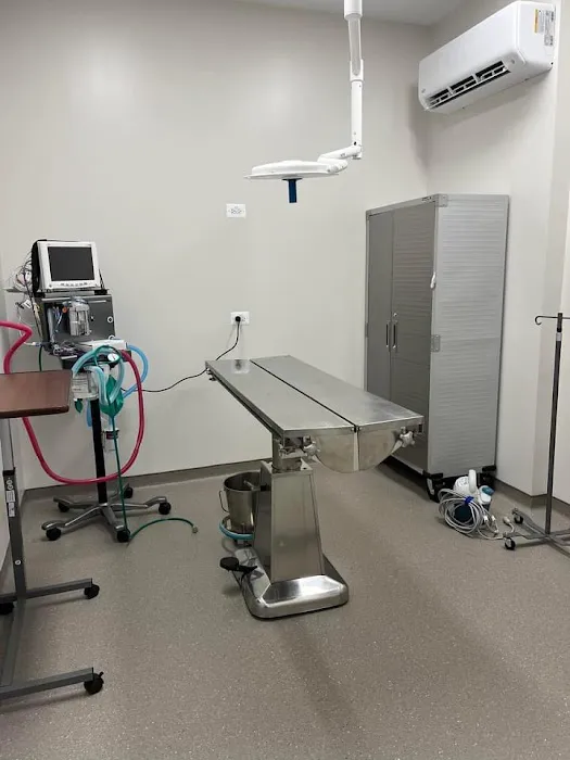 White Oak Veterinary Urgent Care 5