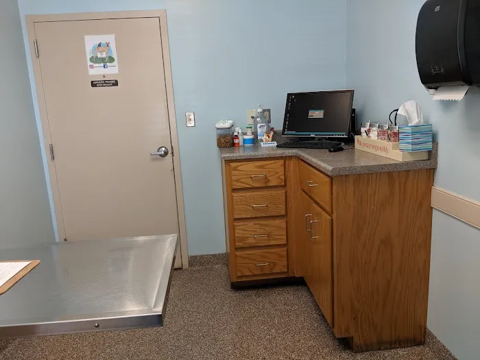 Acredale Animal Hospital 7