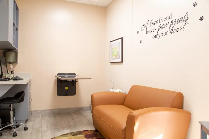 Animal Hospital of Huntington Beach 10