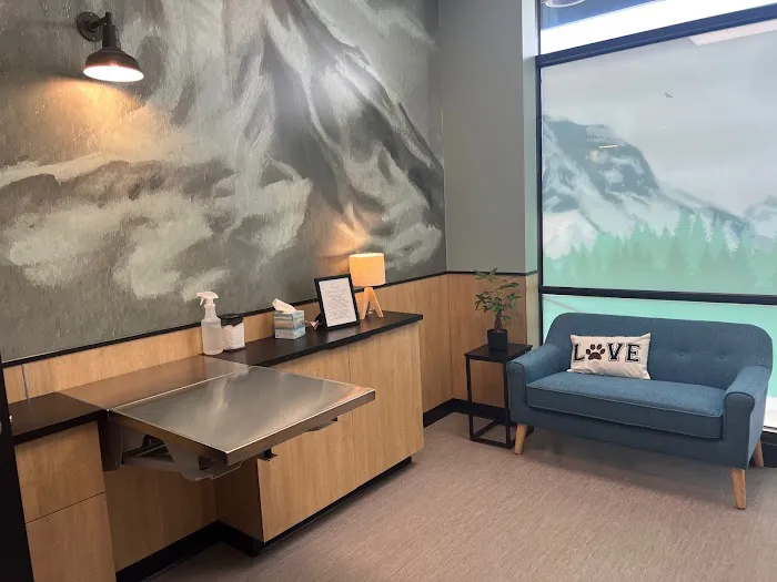 Roosevelt Animal Hospital 1