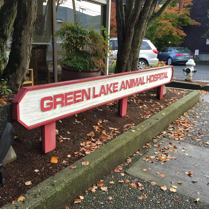 Green Lake Animal Hospital 9