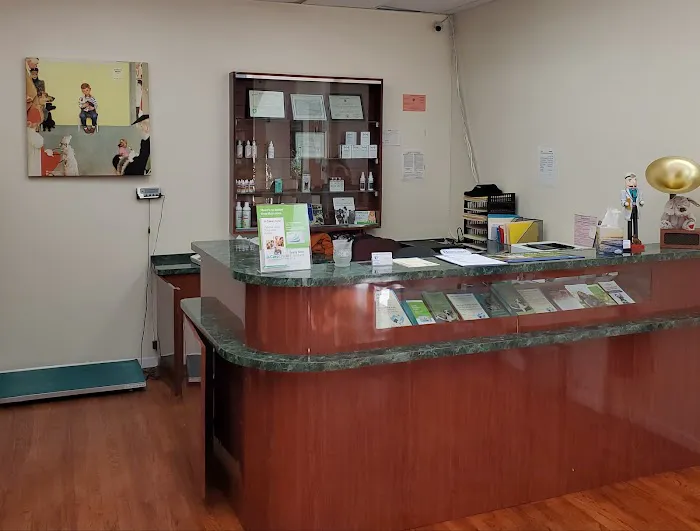 Kew Gardens Animal Hospital 12