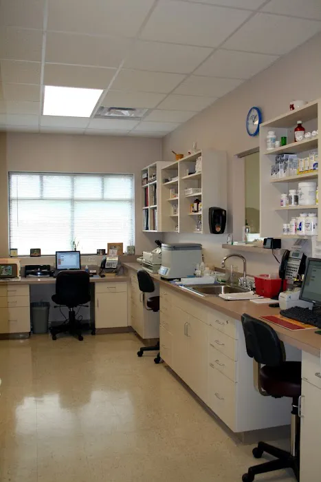 Smiths Station Animal Hospital: Dr. Steve Griffin 5