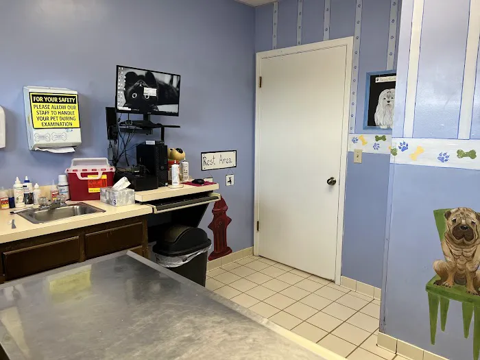 Willowdale Veterinary Center 6