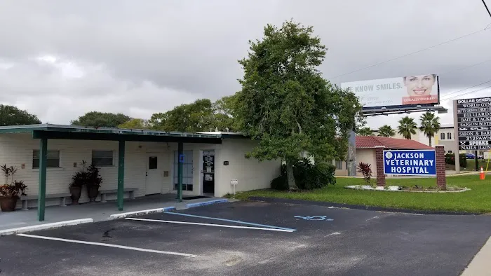 Jackson Veterinary Hospital: Seymour William DVM 12