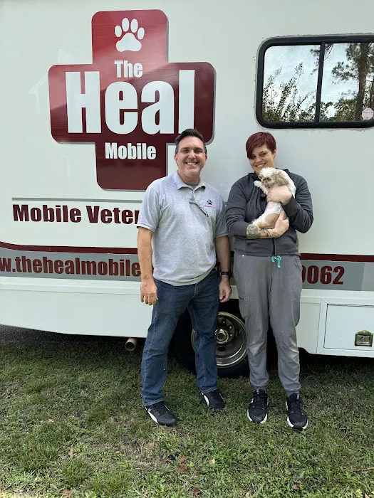 Healmobile Veterinary House Calls 12