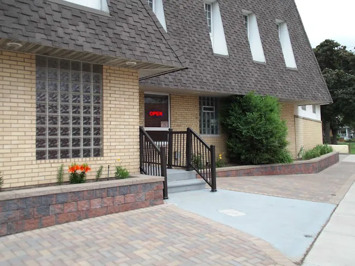 East Detroit Animal Hospital 8