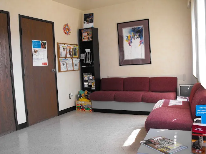 Auburn Animal Hospital 8