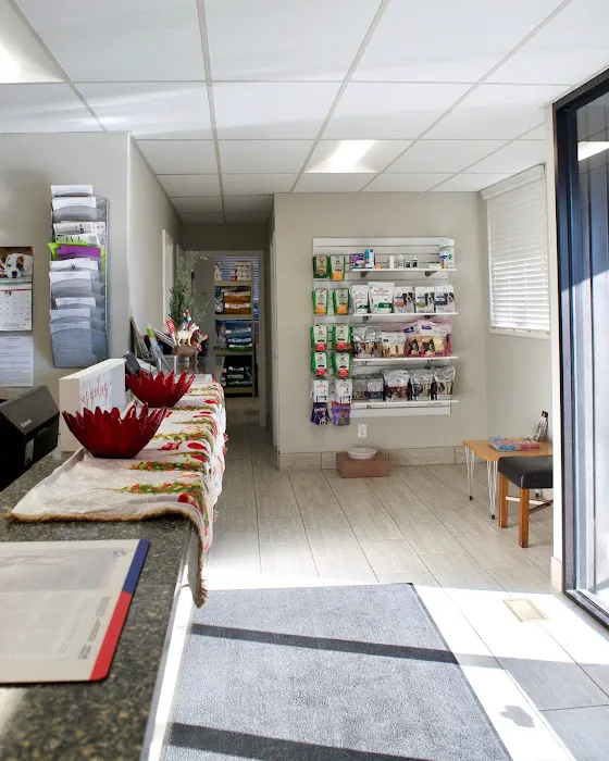 East Valley Veterinary Clinic 12