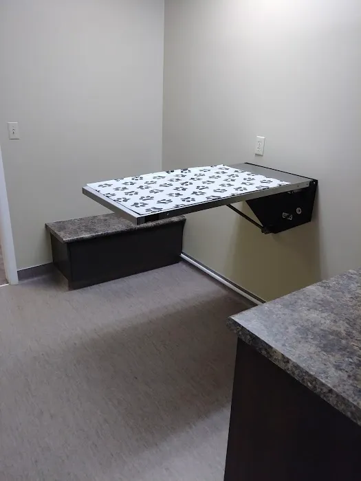 West Lake Animal Hospital 3