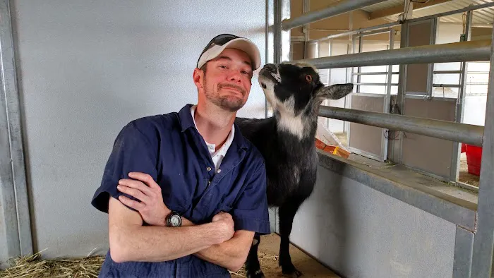 Aggie Vet and Farrier Services 3