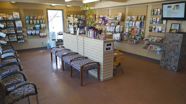 VCA Broadway Animal Hospital and Pet Center 3