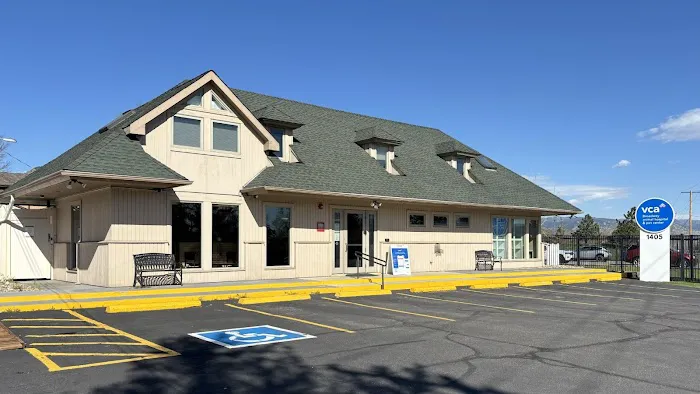 VCA Broadway Animal Hospital and Pet Center 1