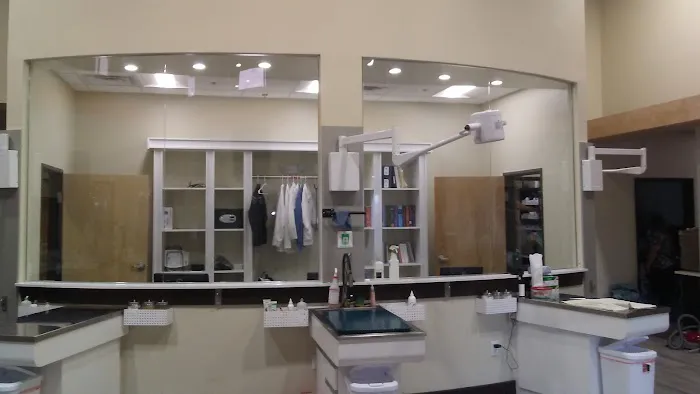 Happy Tails Veterinary Center 1