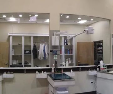 Happy Tails Veterinary Center