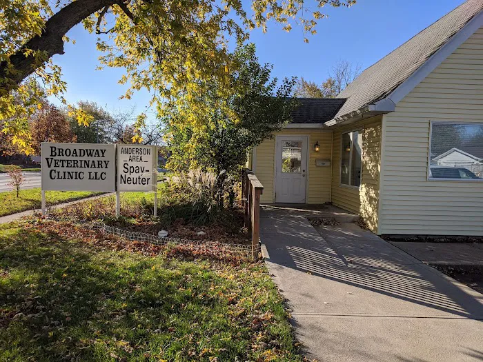 Broadway Veterinary Clinic 12