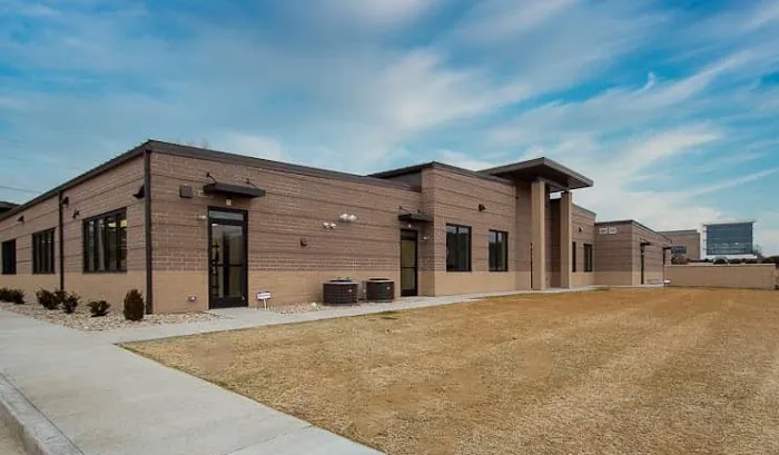 Lewis Animal Hospital - Ridge 12