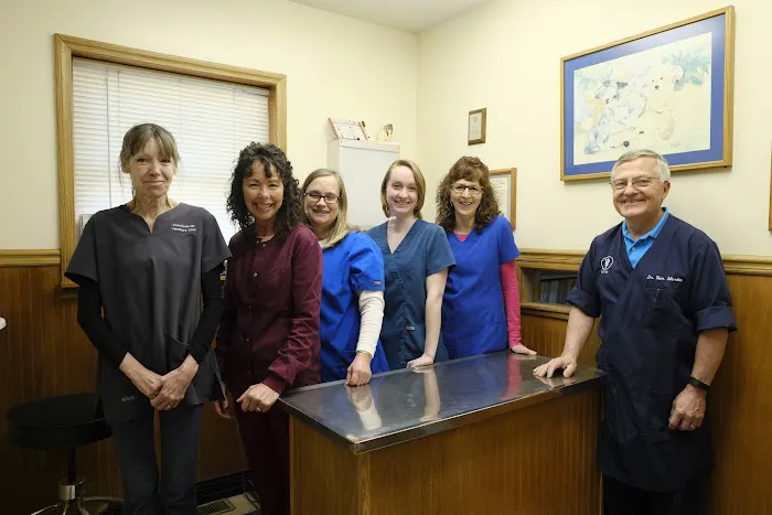 Crawfordsville Veterinary Clinic: Martin Tom DVM 6