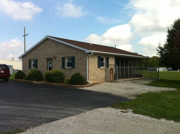 Crawfordsville Veterinary Clinic: Martin Tom DVM 5