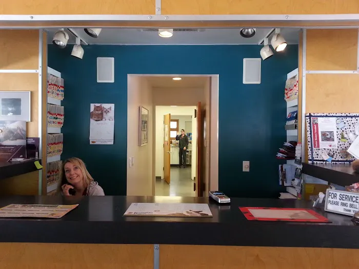 Shaver Road Animal Hospital 8