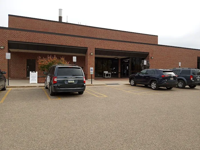 UW Veterinary Care 12