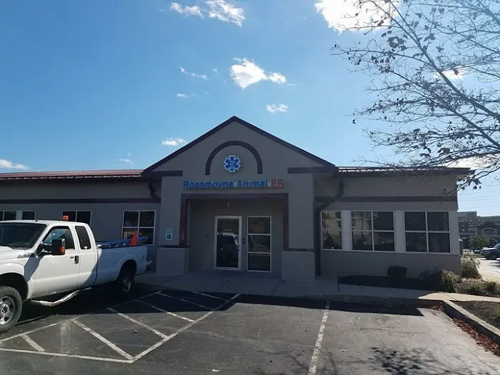 Rossmoyne Animal Hospital & Urgent Care Center 7