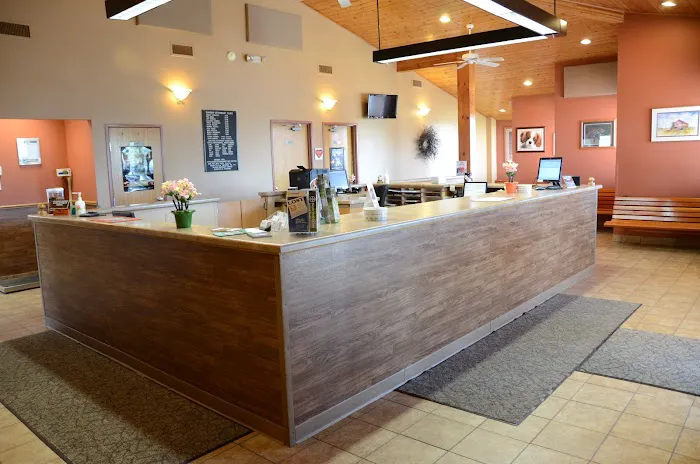 Elkhorn Veterinary Clinic 8