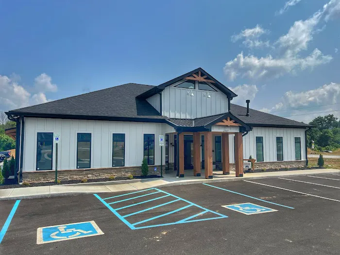 Creekside Veterinary Hospital 2