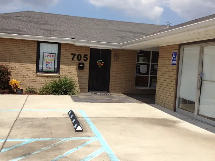 CHALMETTE PET WELLNESS 12